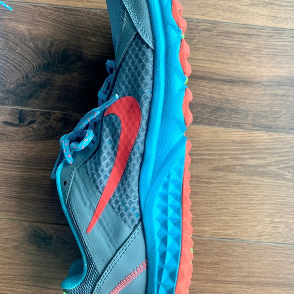 Nike sneakers - Picture 3 of 5